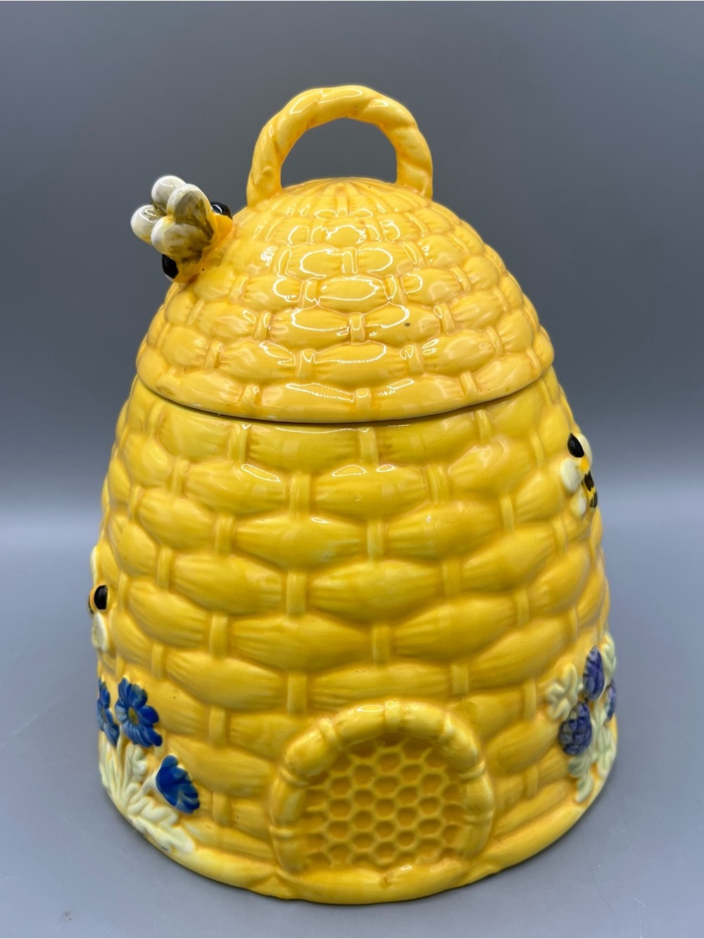 Kate Williams Basket Weave Bee Hive Cookie Jar By Global Designs